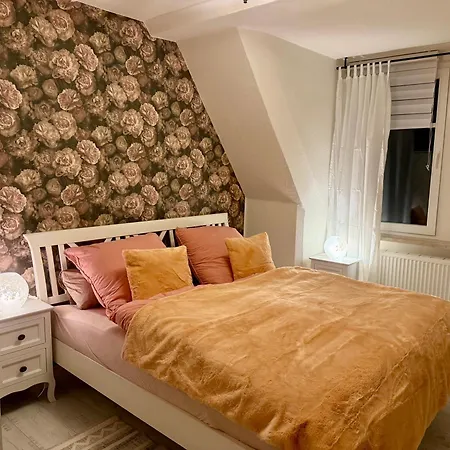 Haus Der Geschichten Apartment *