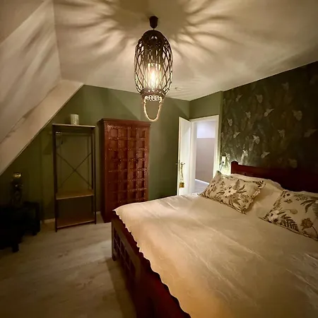 Apartment Haus Der Geschichten